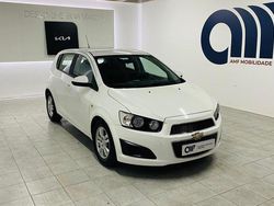 Branco Usado 2012 Chevrolet Aveo | € 6.990
