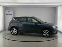 Cinzento Usado 2024 Seat Arona FR SUV | € 20.600 (Preço elevado)