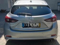 Cinzento Usado 2018 Mazda 3 Sedan | € 15.500 (Preço justo)