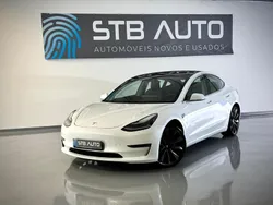 Branco Usado 2020 Tesla Model 3 Sedan | € 31.890 (Preço justo)