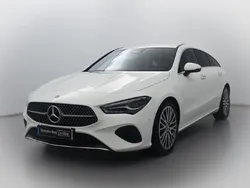 Branco polar Usado 2024 Mercedes CLA180 Shooting Brake Carrinha | € 34.990
