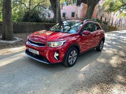 Vermelho Usado 2025 Kia Stonic SUV | € 17.990 (Preço justo)