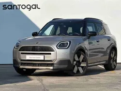 Cinzento Usado 2024 Mini Countryman Favoured SUV | € 42.900