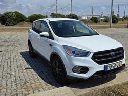 Branco Usado 2017 Ford Kuga SUV | € 15.000