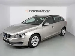 Cinza Usado 2015 Volvo V60 Kinetic Carrinha | € 13.890 (Preço justo)