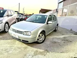 Cinzento Usado 2001 VW Golf IV Citadino | € 3.990 (Caro)