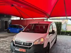 Branco Usado 2017 Peugeot Partner Monovolume | € 11.500 (Bom preço)
