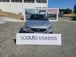 Cinzento claro metalizado Usado 2021 Seat Leon Style | € 19.390 (Preço justo)