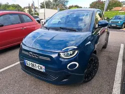 Azul Usado 2022 Fiat 500e Icon Citadino | € 22.850 (Preço elevado)