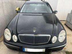Usado 2004 Mercedes E270 Elegance Sedan | € 5.000