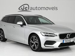 Cinza Usado 2019 Volvo V60 Momentum Carrinha | € 24.900 (Preço justo)