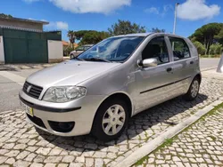 Usado 2006 Fiat Punto Citadino | € 2.500 (Preço justo)