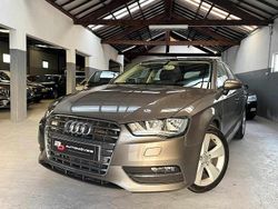 Cinzento Usado 2014 Audi A3 Premium Sedan | € 16.950 (Preço justo)