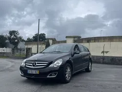 Usado 2007 Mercedes R320 Monovolume | € 18.000
