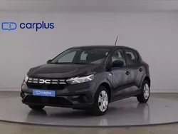 Cinzento Usado 2023 Dacia Sandero Citadino | € 15.500 (Preço justo)