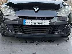 Usado 2010 Renault Mégane III Dynamique Sedan | € 4.190 (Preço justo)