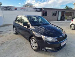 Preto Usado 2017 Skoda Fabia Ambition Citadino | € 14.900
