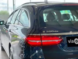 Azul Usado 2020 Mercedes E300 Avantgarde Carrinha | € 36.750 (Preço justo)