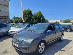 Cinzento Usado 2006 Ford Focus Carrinha | € 2.999 (Preço justo)