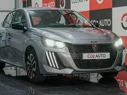 Cinzento Usado 2024 Peugeot 208 Citadino | € 18.900 (Preço justo)