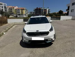 Branco Usado 2019 Kia Niro 2 SUV | € 18.900 (Preço justo)