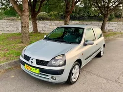 Cinza Usado 2001 Renault Clio II Carrinha | € 1.999 (Preço justo)