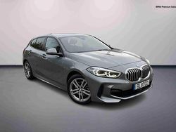 Cinzento Usado 2024 BMW 116 Performance Citadino | € 30.900 (Preço justo)