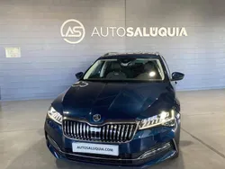 Azul Usado 2024 Skoda Superb | € 36.900