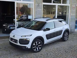 Branco Usado 2016 Citroën C4 Cactus Citadino | € 9.950 (Preço justo)