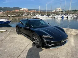 Preto Usado 2022 Porsche Taycan Sedan | € 74.911 (Super Preço)