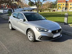 Cinza Usado 2020 Seat Leon Style Sedan | € 15.990 (Preço justo)