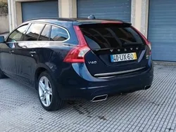 Azul Usado 2013 Volvo V60 Carrinha | € 14.500 (Preço justo)