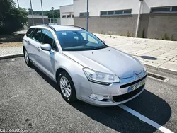 Cinza Usado 2014 Citroën C5 Exclusive Sedan | € 7.950 (Preço justo)