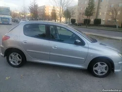 Cinza Usado 2004 Peugeot 206 | € 3.890 (Preço justo)