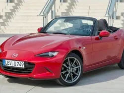 Branco Usado 2016 Mazda MX5 Evolve Cabrios | € 21.000 (Preço justo)