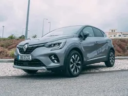 Cinzento Usado 2023 Renault Captur SUV | € 19.900 (Preço justo)