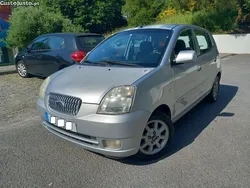 Cinza Usado 2005 Kia Picanto EX Citadino | € 2.990