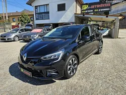 Preto Usado 2023 Renault Clio V Evolution | € 16.900 (Bom preço)