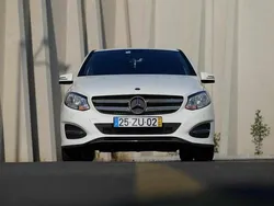 Branco Usado 2017 Mercedes B180 Monovolume | € 15.000 (Preço justo)