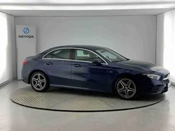 Azul Usado 2020 Mercedes 180 Sedan | € 26.990 (Preço justo)