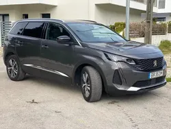 Cinzento Usado 2022 Peugeot 5008 Allure Monovolume | € 31.250 (Caro)