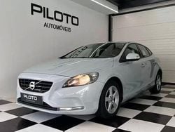 Branco Usado 2013 Volvo V40 Momentum Carrinha | € 11.990 (Preço justo)