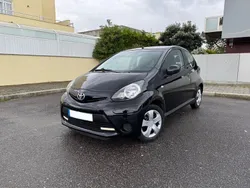 Usado 2013 Toyota Aygo Cool Citadino | € 6.450