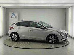 Cinzento Usado 2025 Hyundai i20 Comfort Citadino | € 18.600 (Preço justo)