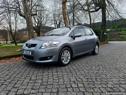 Cinza Usado 2008 Toyota Auris | € 7.950 (Preço justo)