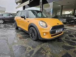 Amarelo Usado 2016 Mini ONE Citadino | € 13.950