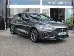 Cinzento Usado 2022 Ford Focus ST-Line Citadino | € 19.750 (Bom preço)