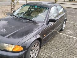Usado 2001 BMW 320 Sedan | € 3.000 (Bom preço)