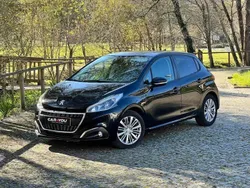 Preto Usado 2019 Peugeot 208 Allure Citadino | € 13.990 (Preço justo)