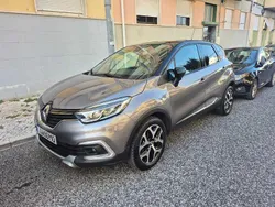 Usado 2017 Renault Captur LIMITED SUV | € 15.499 (Preço justo)